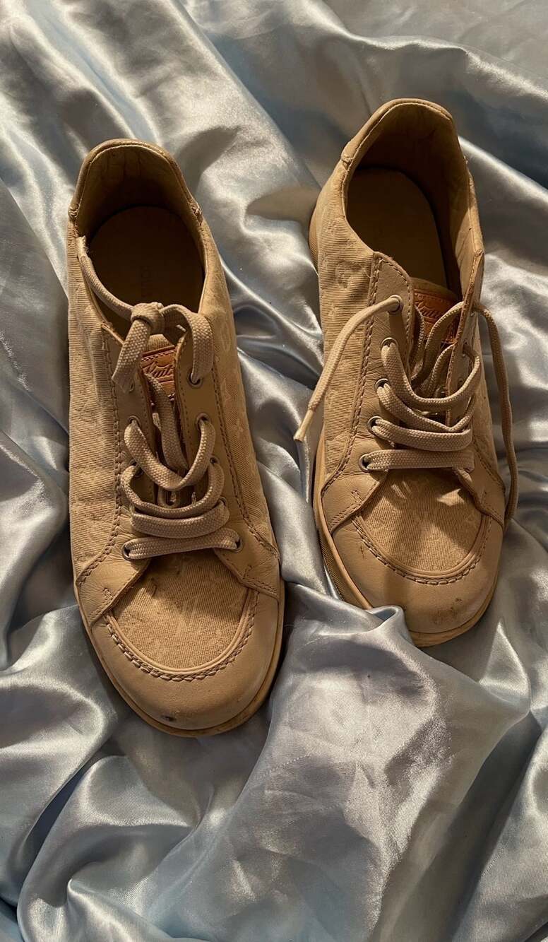Louis Vuitton Tennis Shoes 7.5 (38)